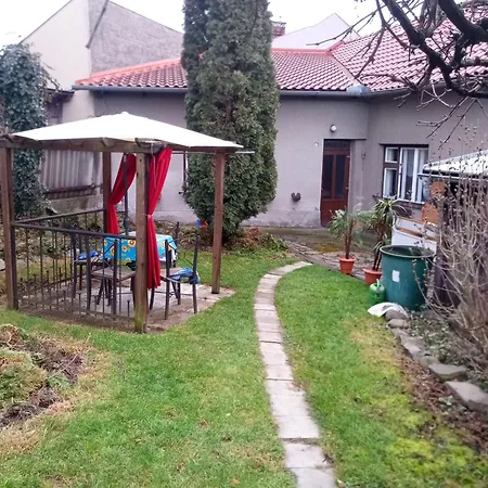 דירה U Zbrojnice *